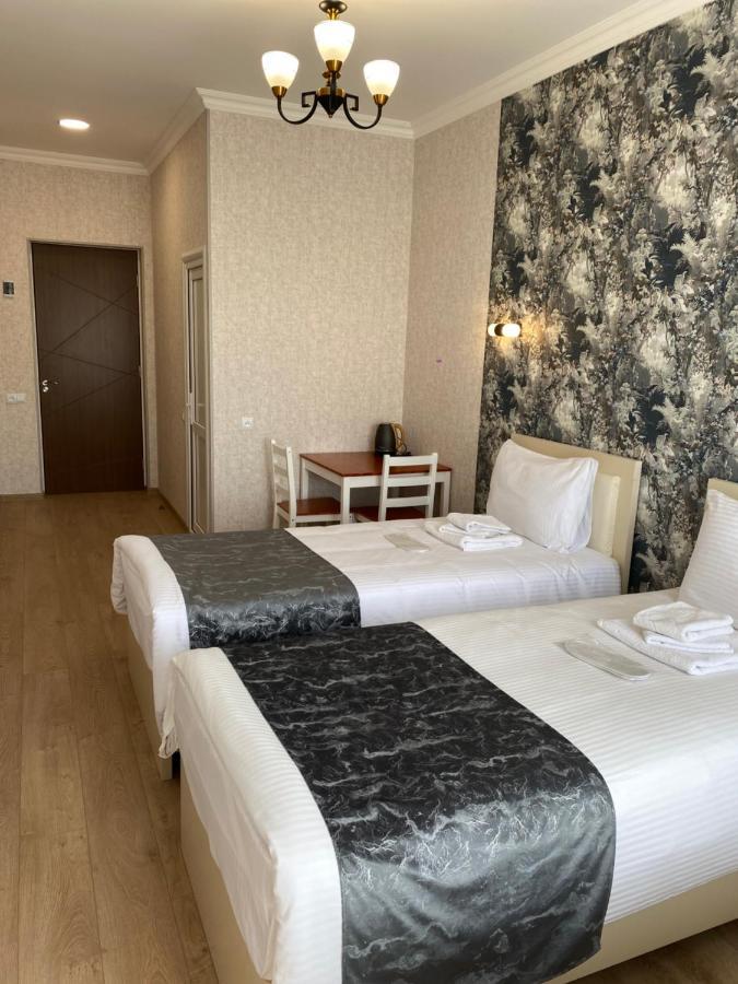 Hotel Sharl Ninotsminda 外观 照片