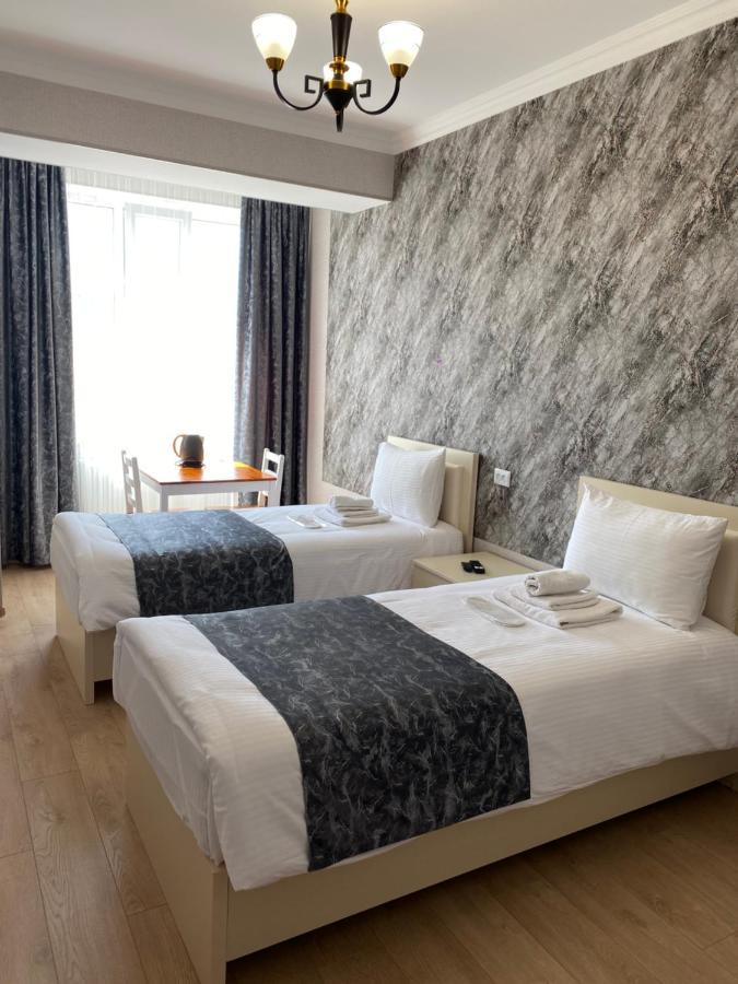 Hotel Sharl Ninotsminda 外观 照片